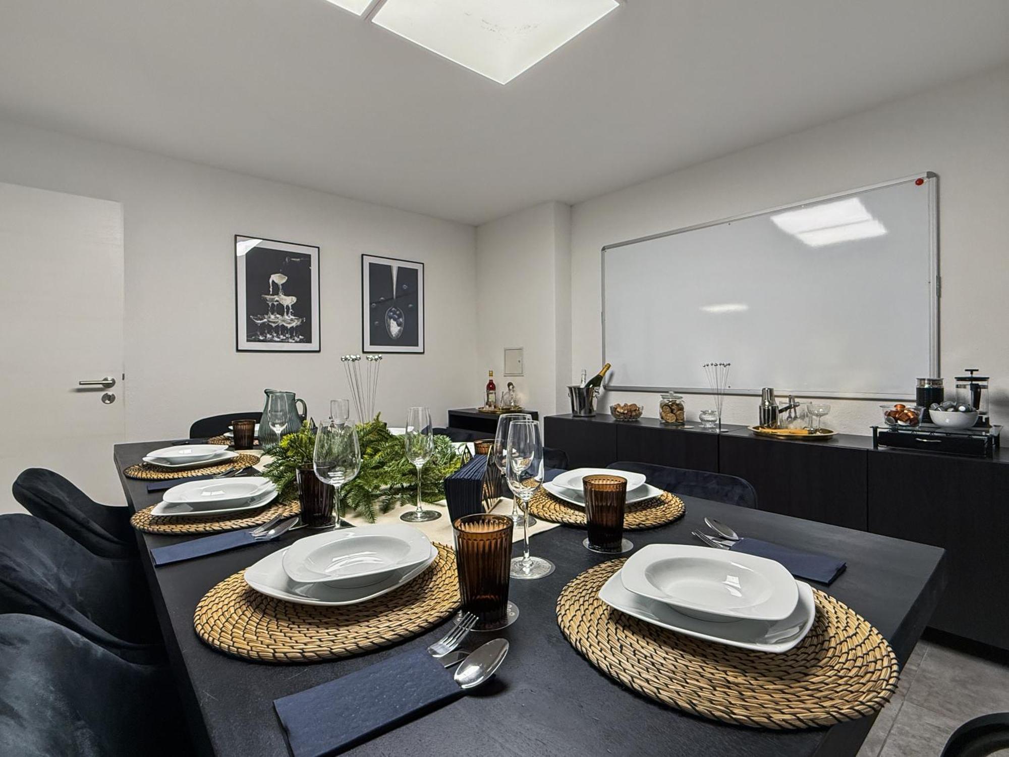 Group Friendly Comfort Central Stuttgart Apartment Eksteriør billede